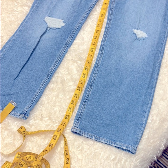 GAP Light Blue Distressed Jeans - Picture 2 of 9